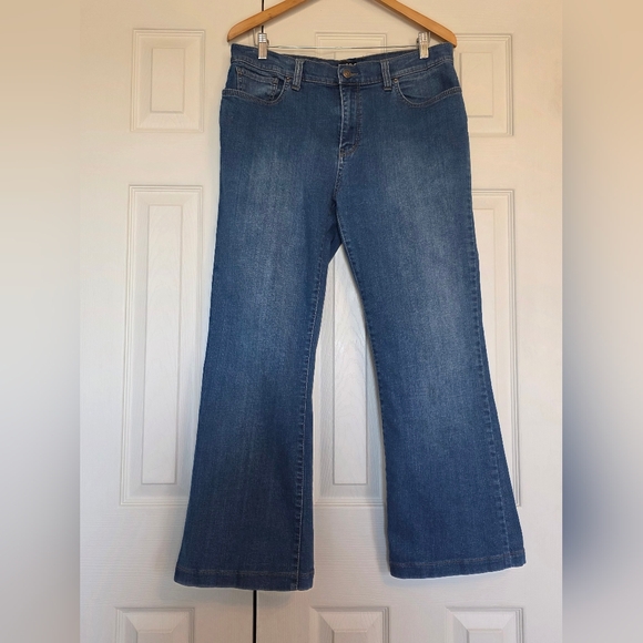 BCBG Denim - BCBG Paris Classic Blue Women's Wide Leg Jeans, Size 16